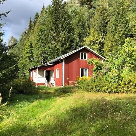 Little Forest House "Our Little Farm" Ekshärad Esterno foto